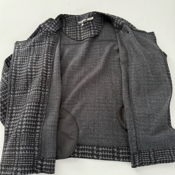 Karl Lagerfeld Women's Houndstooth Blazer - Black and Gray - Picture 11 of 15